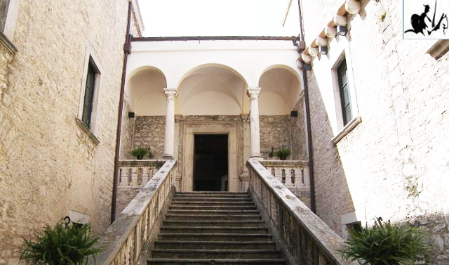 Castello  Pignatelli  Monteroduni