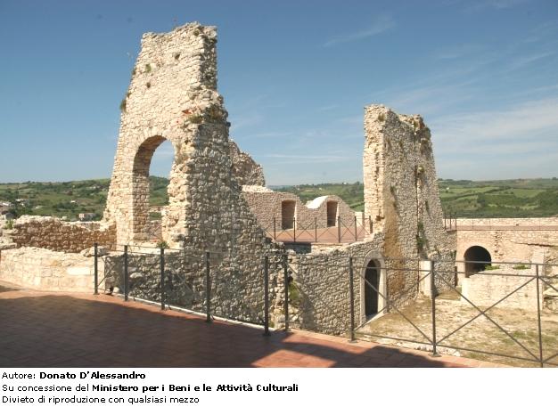 Castello d'Evoli     Castropignano